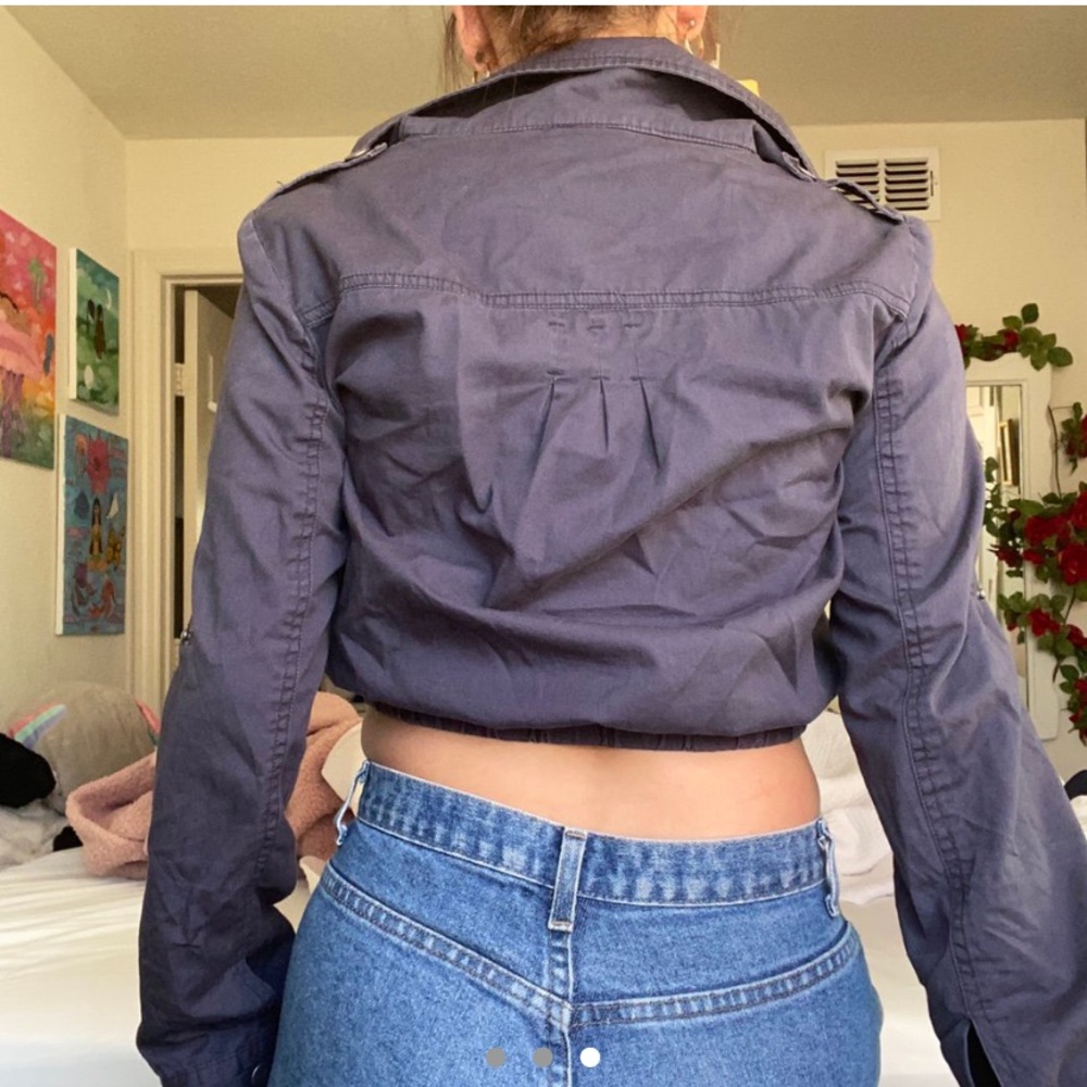 cropped jacket - Picture 3 of 3